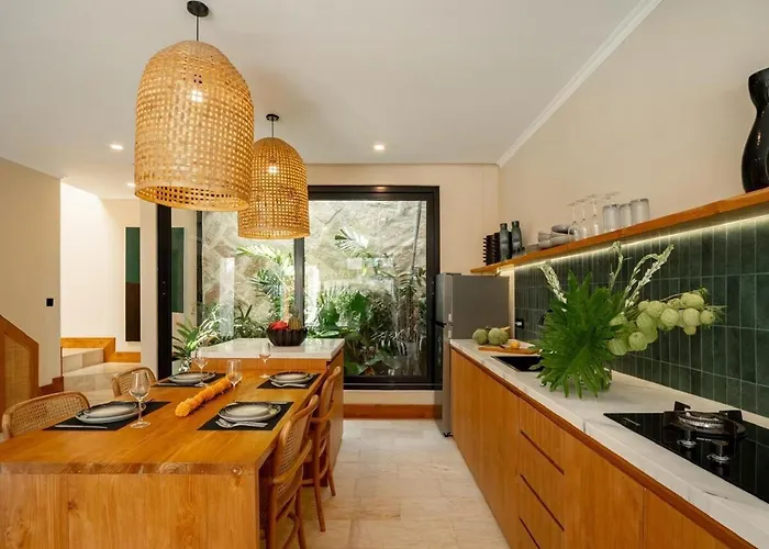 Warm & Cozy Pool With Modern Comforts Uluwatu (Bali)